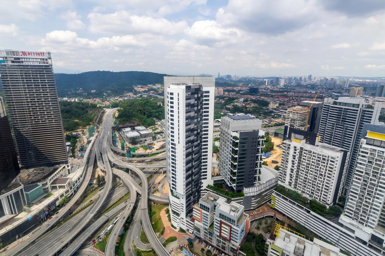 Proper Suites@Empire Damansara Petaling Jaya Exterior photo